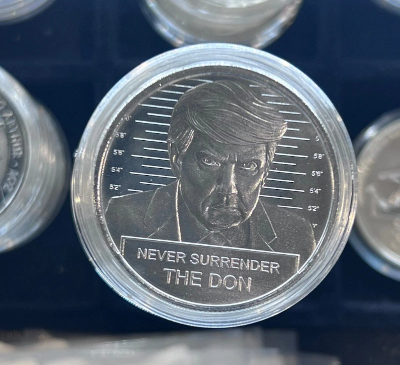 1 oz .999 Fine Silver Round Trump The Don Never surrender mugshot BU IN CAPSULE