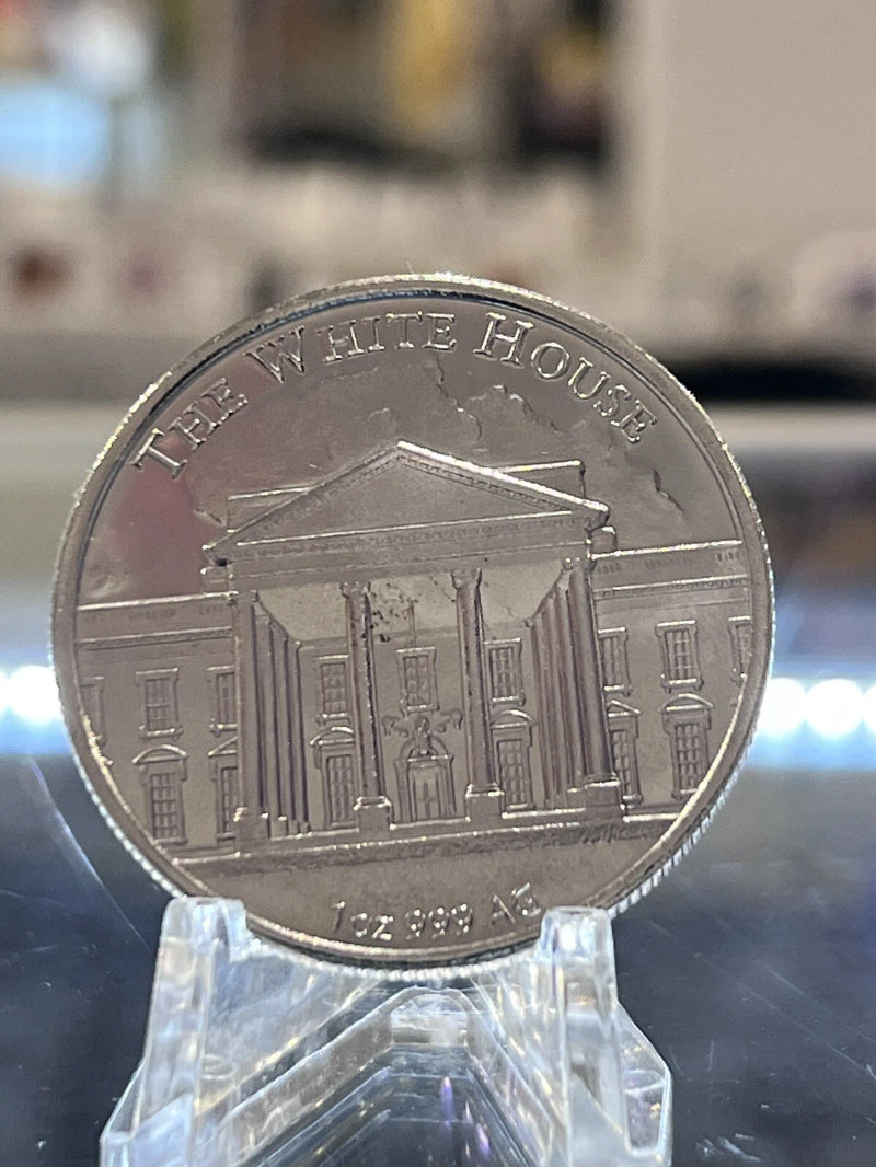 1 oz President Donald J. Trump Silver Round .999 Fine In Flip-4