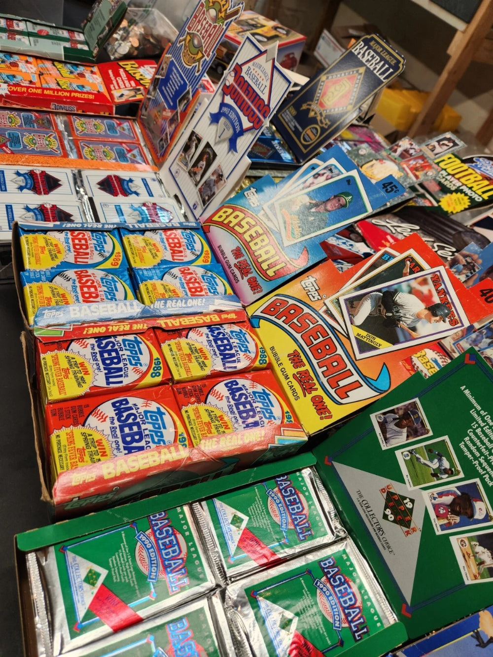 ESTATE SALE- Lot of 100 Old Unopened BASEBALL CARDS In packs. SUPER BONUS!!!!-7