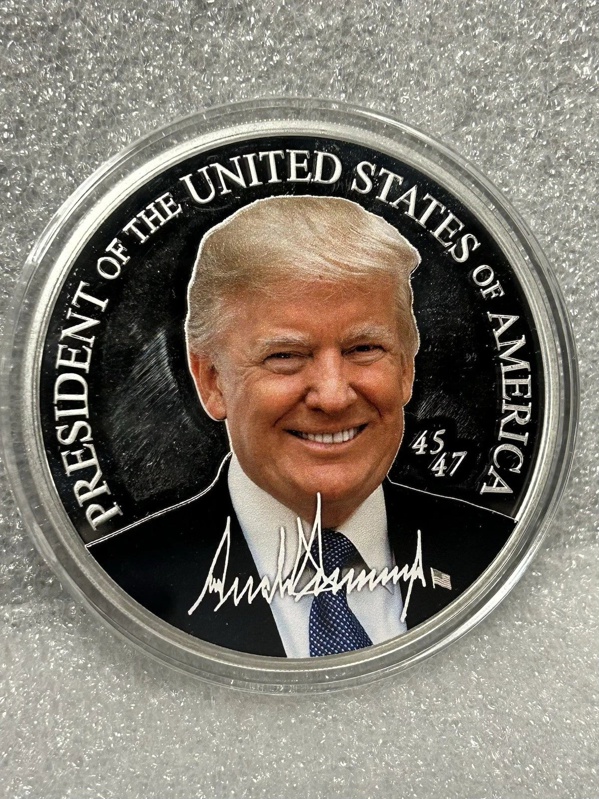 Presidential Donald Trump 5oz Silver Colorized Coin STUNNING COLLECTIBLE!-2