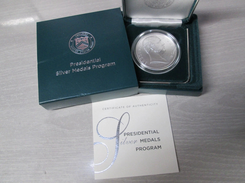 US Mint Presidential .999 Fine Silver 1oz. Medal Coin _ Chester A. Arthur-3