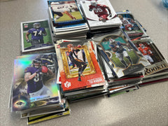 Colección de 100 tarjetas de fútbol americano RC de novatos de la NFL, camisetas numeradas, lote enorme-2